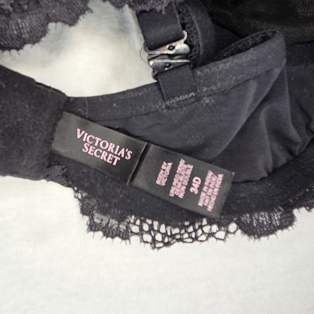 Victoria's Secret Elegant Black Flattering Design Lace Bra - Picture 4 of 7
